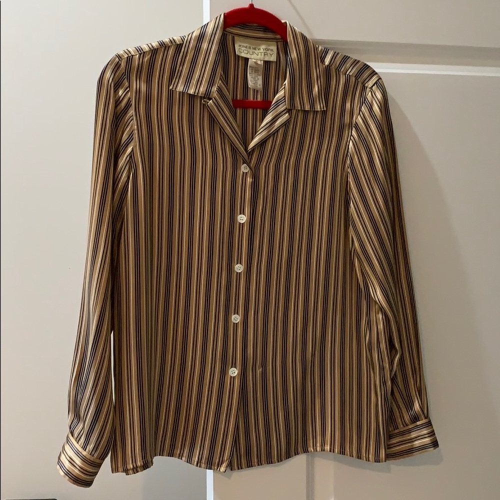 100% silk button down shirt. Jones New York.